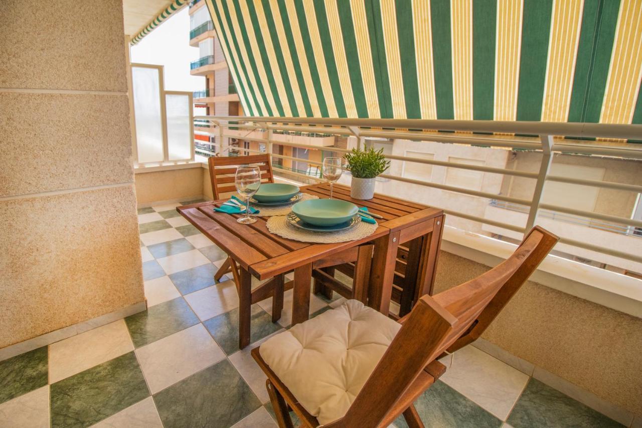 Feines Appartement Mit Hafenblick Santa Pola Exterior foto